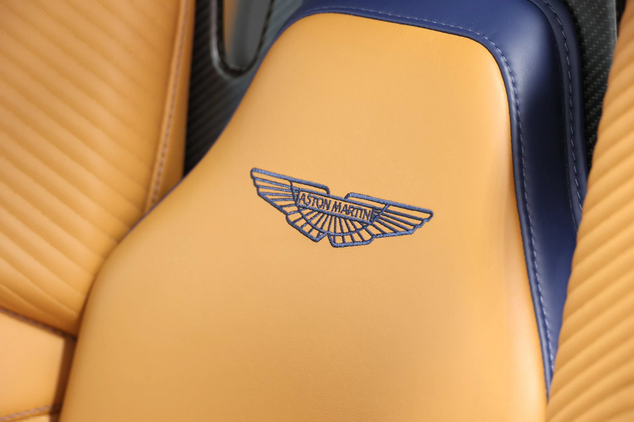 Used 2023 Aston Martin DBS Coupe RWD image 22