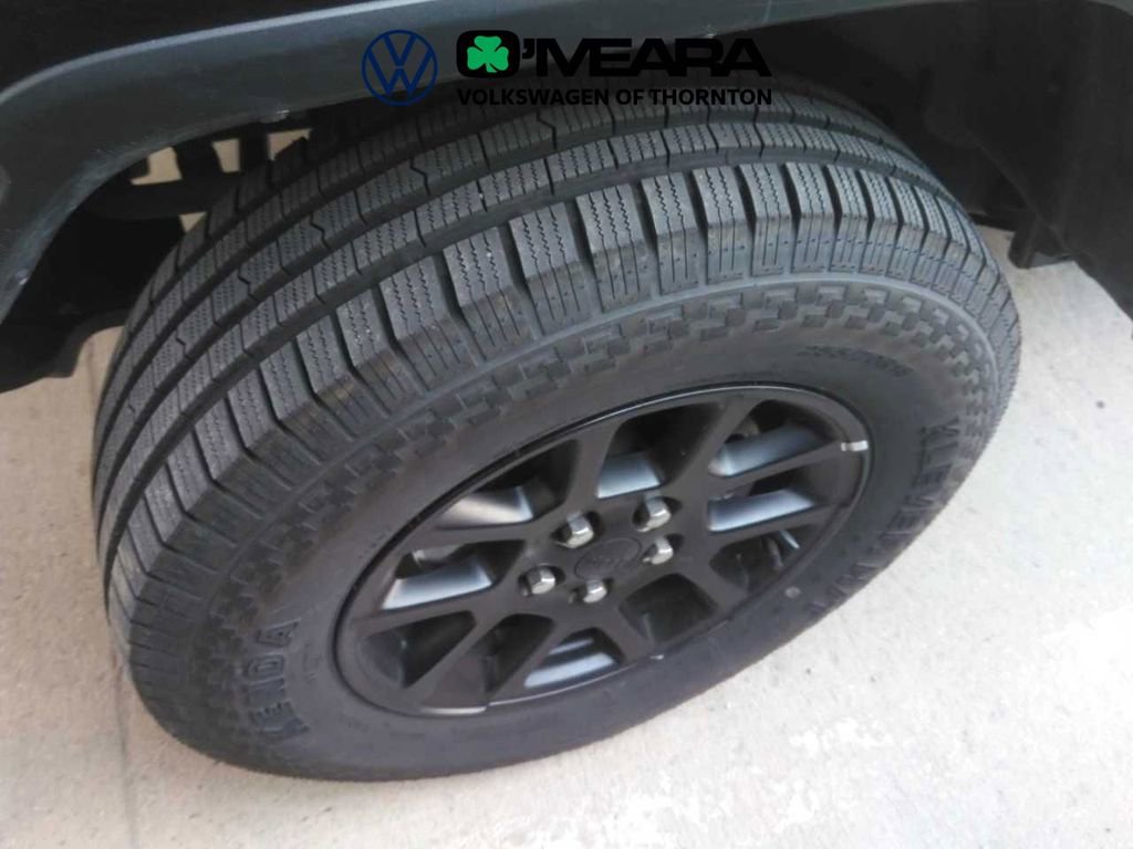 Used 2023 Jeep Gladiator Overland image 7