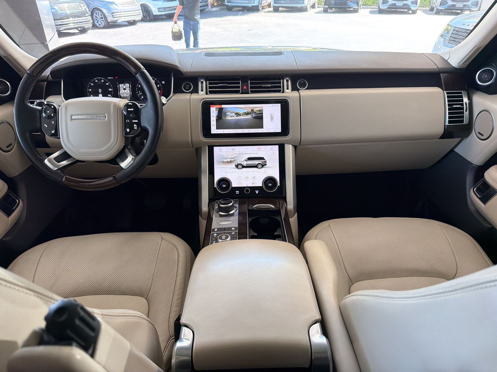 Used 2018 Land Rover Range Rover HSE AWD/4WD image 16