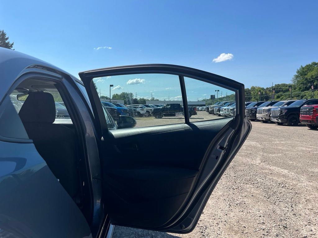 Used 2024 Toyota Corolla LE FWD image 30