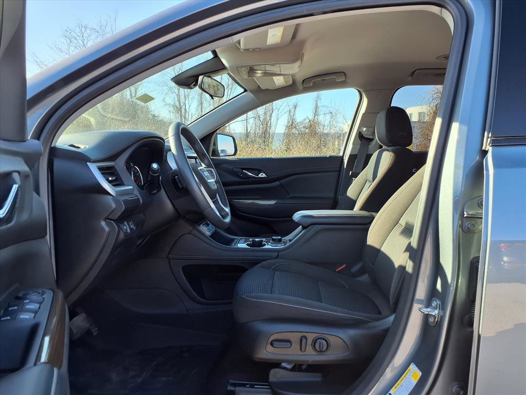 Used 2021 GMC Acadia SLE w/ Driver Convenience Package image 25