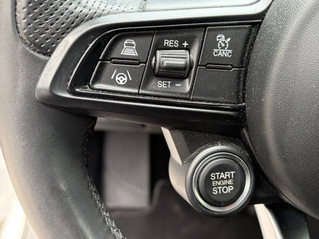 Used 2023 Alfa Romeo Giulia Ti AWD/4WD image 24
