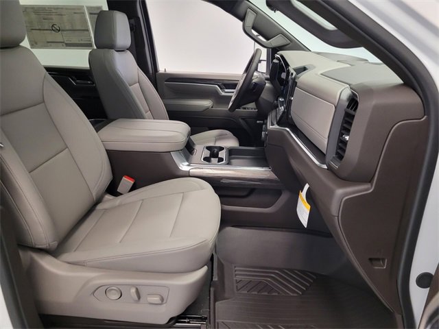 New 2026 Chevrolet Silverado 2500 LTZ w/ LTZ Premium Package image 17