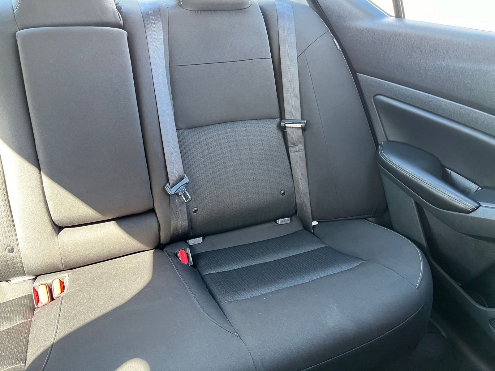 Used 2025 Nissan Altima 2.5 SV FWD image 35