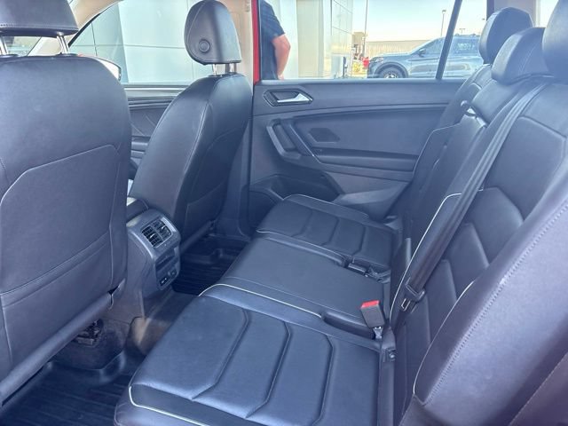 Used 2018 Volkswagen Tiguan SEL Premium FWD image 13