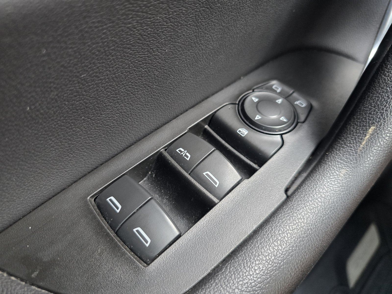 Used 2020 Chevrolet Blazer LT FWD image 21