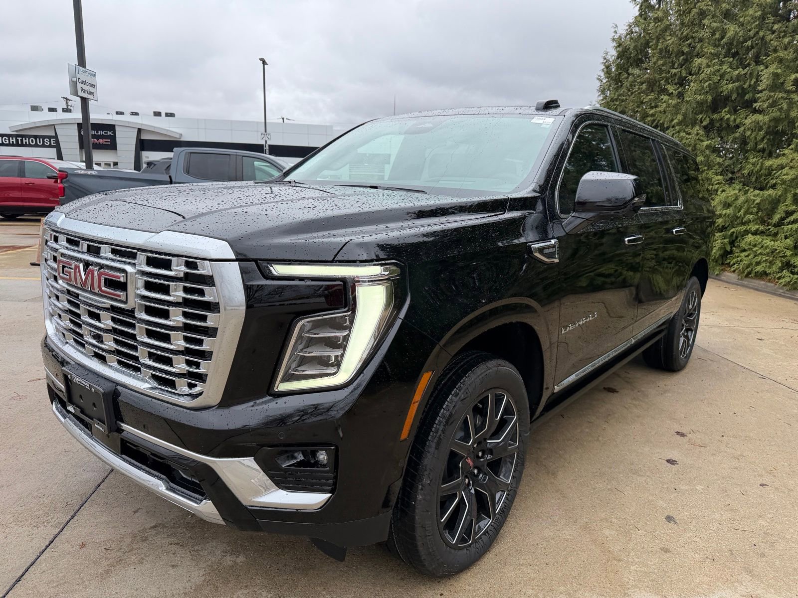 New 2026 GMC Yukon XL Denali image 7