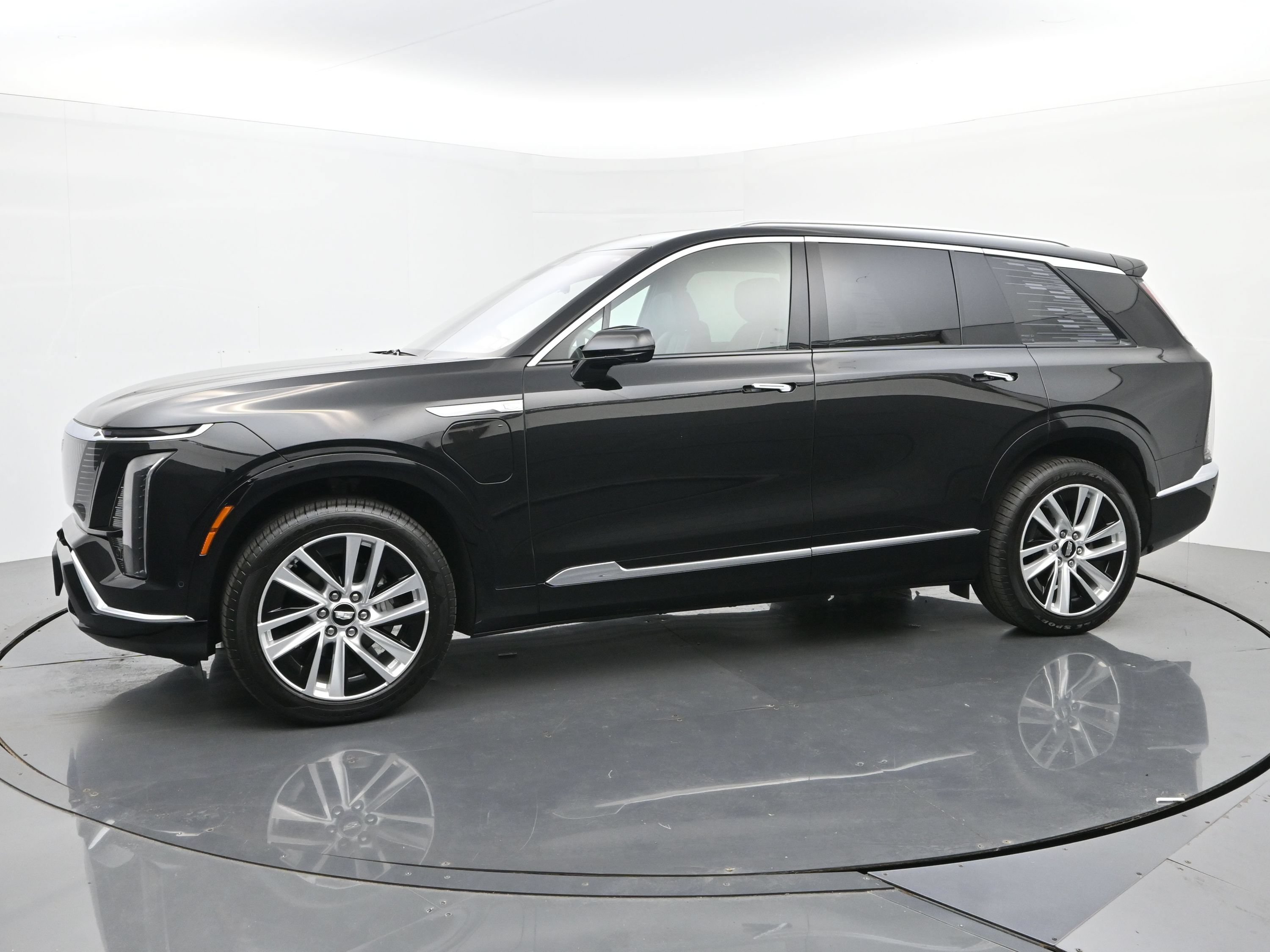 New 2026 Cadillac Vistiq Premium Luxury w/ LPO, Floor Liner Package AWD/4WD image 2