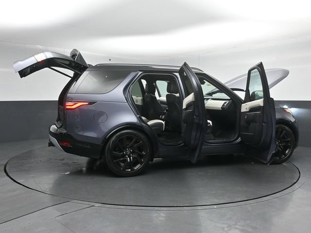 Used 2024 Land Rover Discovery Metropolitan Edition AWD/4WD image 57