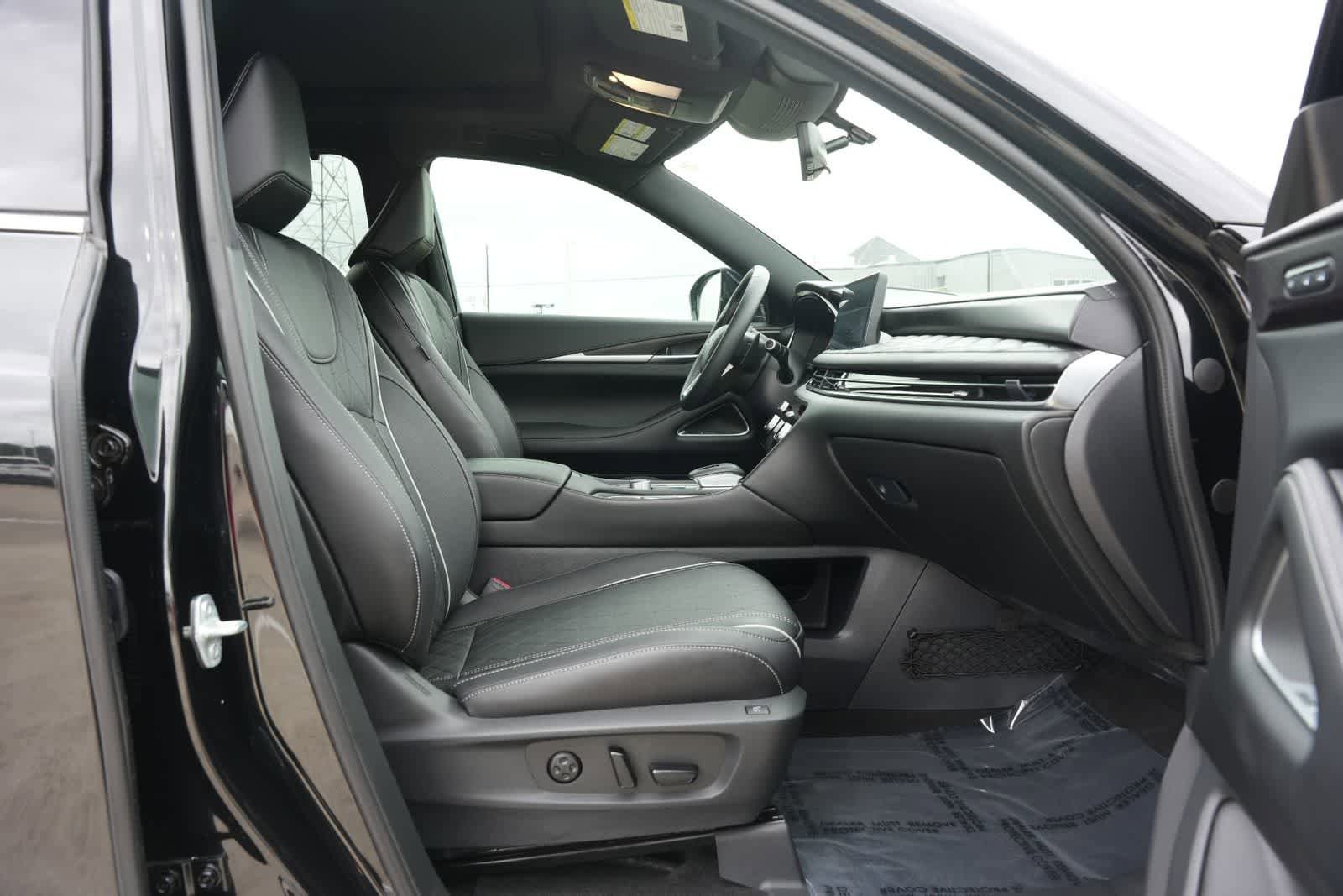 Used 2025 INFINITI QX60 Autograph w/ Cargo Package AWD/4WD image 22