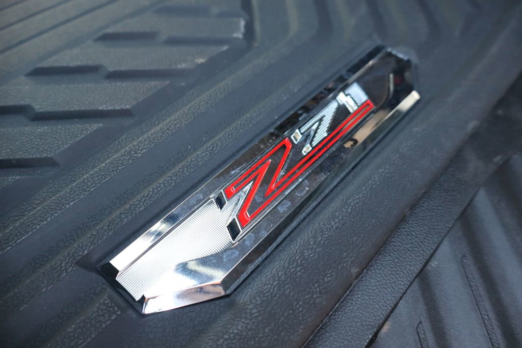 Used 2025 Chevrolet Silverado 1500 Custom Trail Boss w/ Turbomax Blackout Package image 47