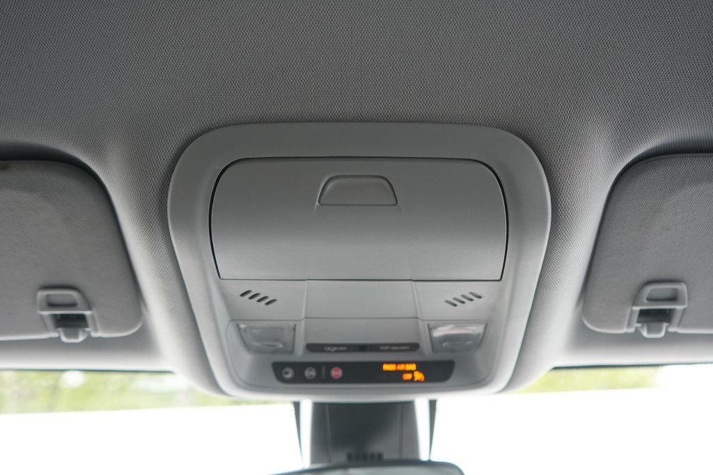 Used 2021 Chevrolet Blazer LT FWD image 24