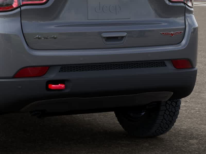 New 2026 Jeep Compass Trailhawk w/ Sun, Sound & Navigation Group AWD/4WD image 13