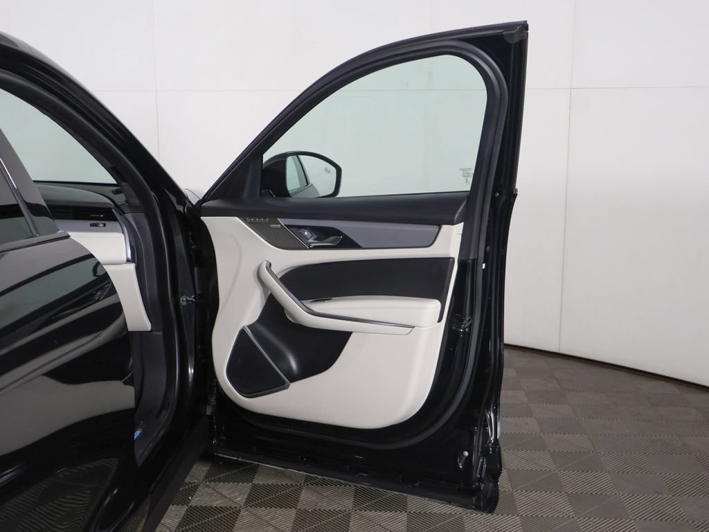Used 2022 Jaguar F-PACE SVR AWD/4WD image 25