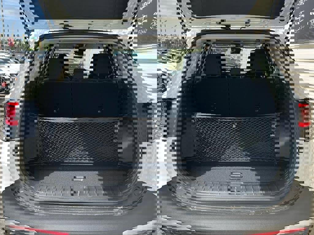 New 2025 Kia Sportage LX image 14
