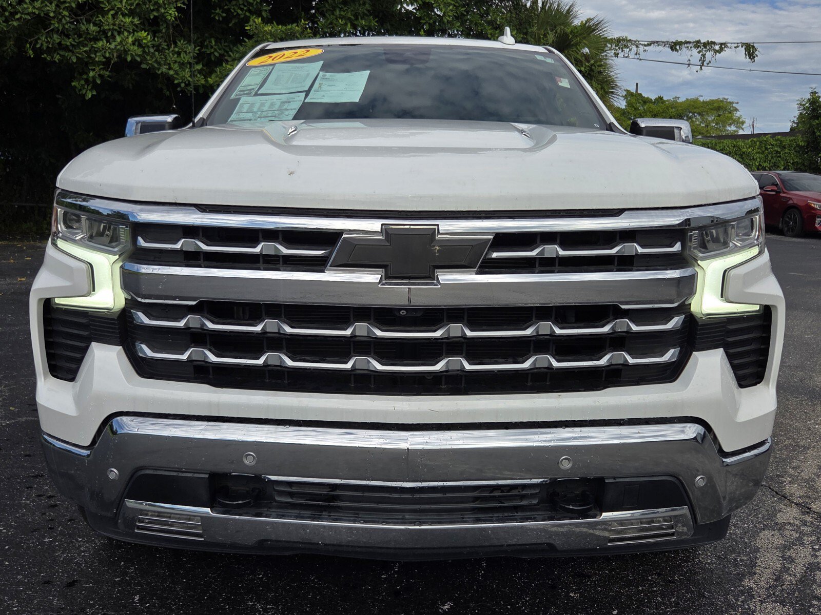 Used 2022 Chevrolet Silverado 1500 LTZ w/ LTZ Premium Package AWD/4WD image 8