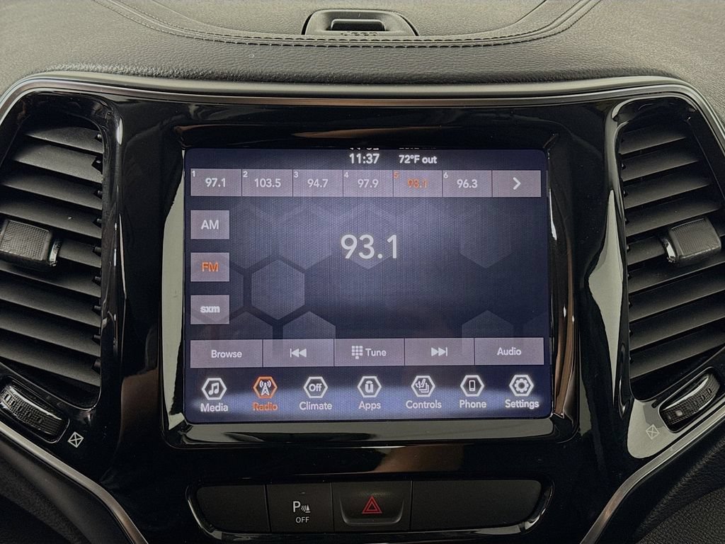 Used 2019 Jeep Cherokee Limited AWD/4WD image 10