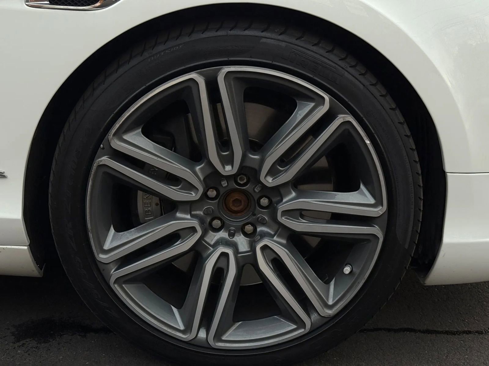 Used 2017 Bentley Continental GT image 32