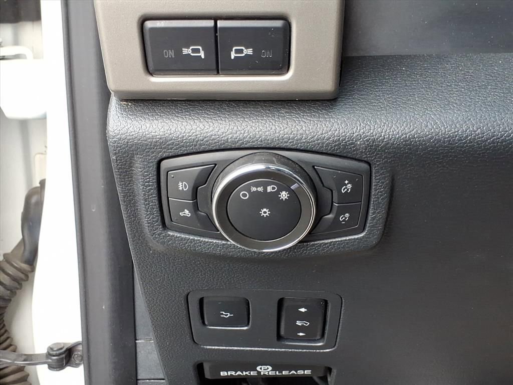 Used 2022 Ford F250 Lariat w/ Black Appearance Package image 14