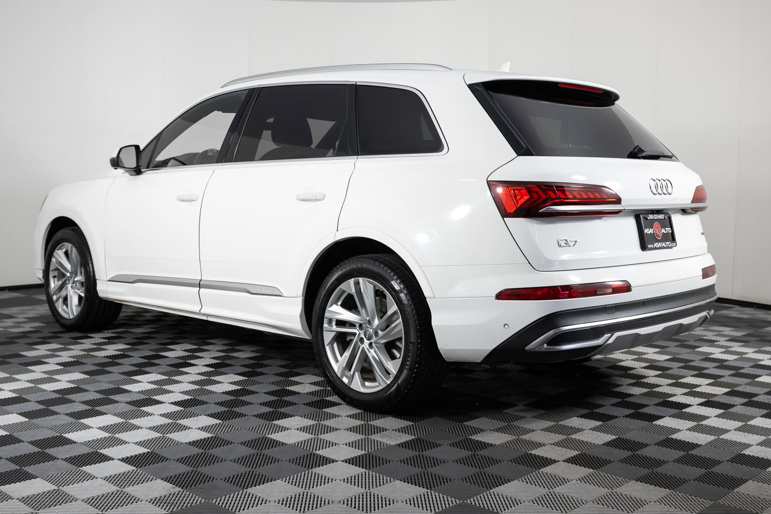 Used 2021 Audi Q7 2.0T Premium w/ Convenience Package image 4