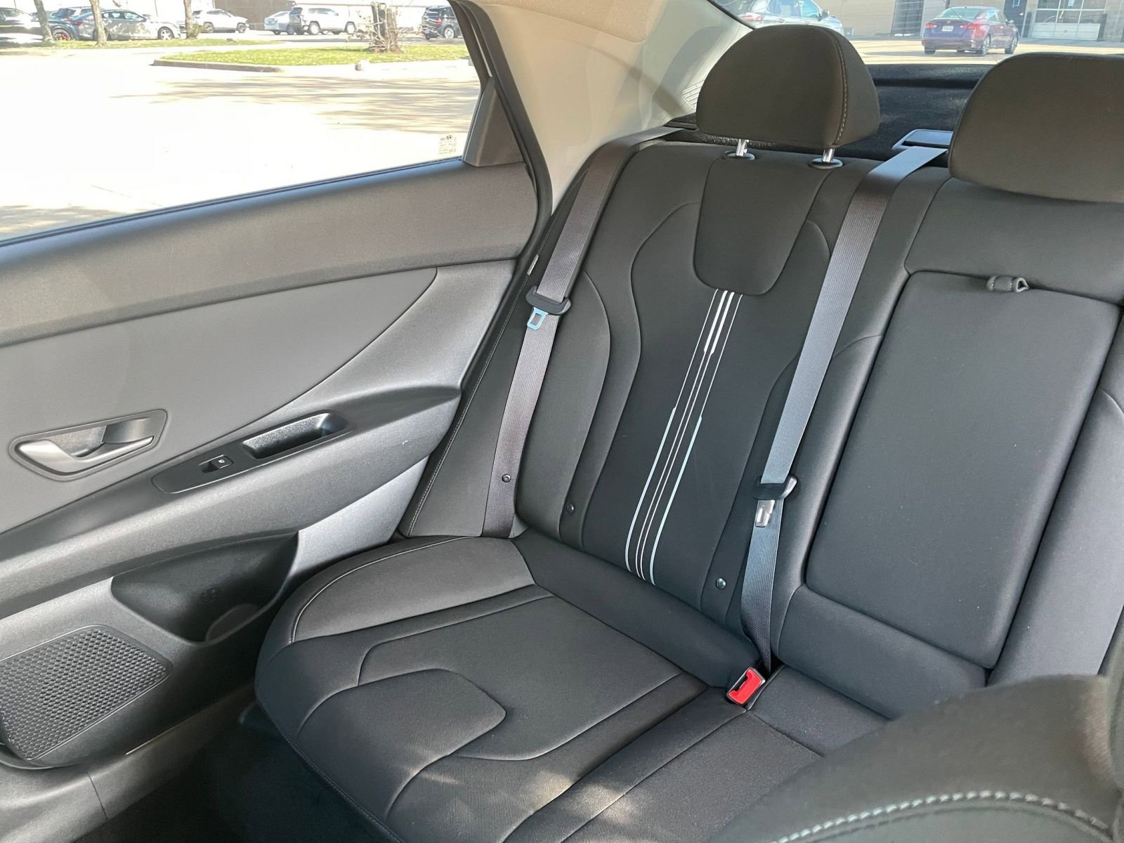 Used 2025 Hyundai Elantra SEL image 43
