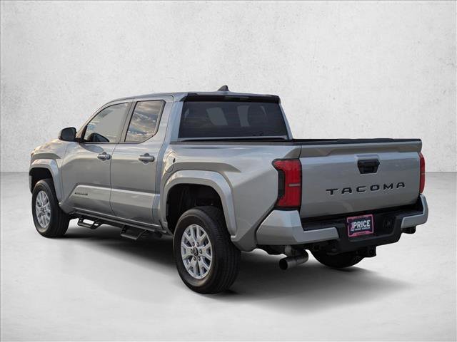 Used 2025 Toyota Tacoma SR5 image 7