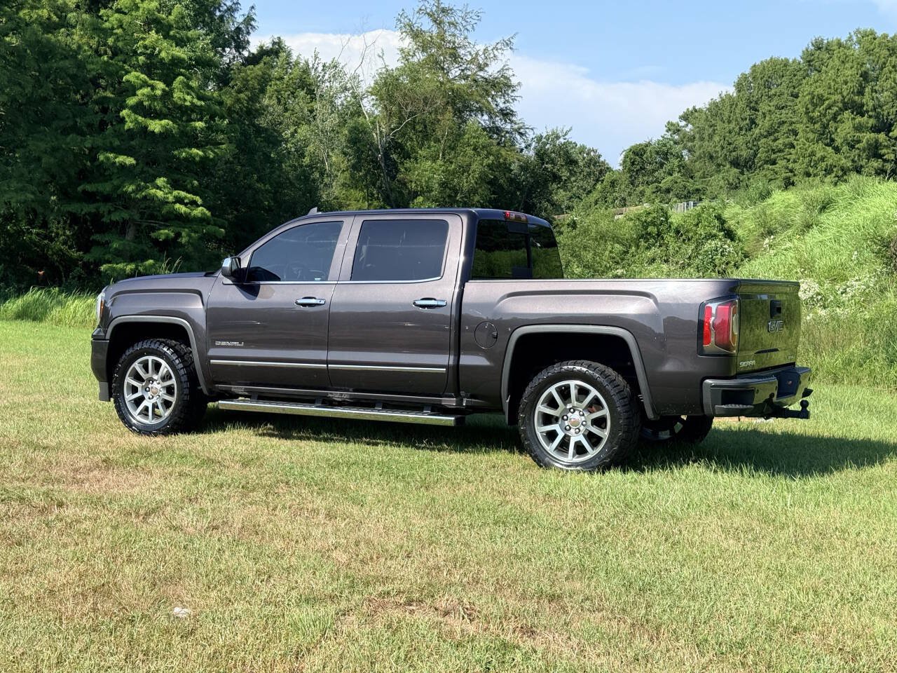 Used 2016 GMC Sierra 1500 Denali w/ Enhanced Driver Alert Package RWD image 3