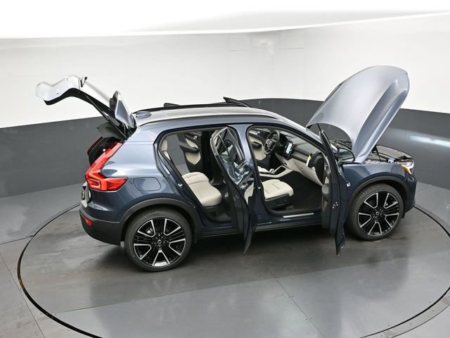 New 2026 Volvo XC40 B5 Ultra w/ Protection Package Premier image 48