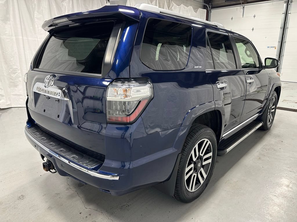 Used 2022 Toyota 4Runner Limited AWD/4WD image 7