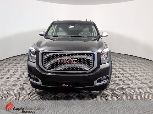 Used 2016 GMC Yukon Denali w/ Open Road Package image 2