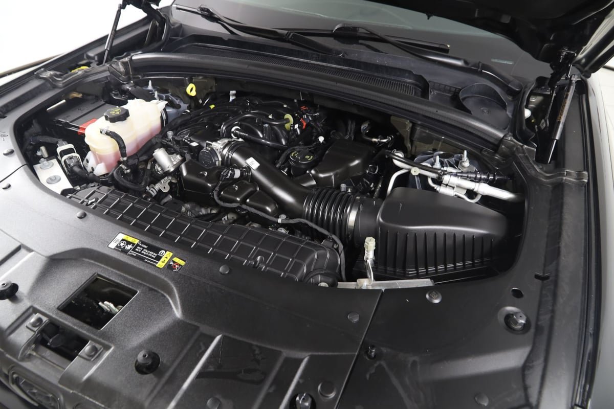 Used 2024 Jeep Grand Cherokee L Altitude AWD/4WD image 18