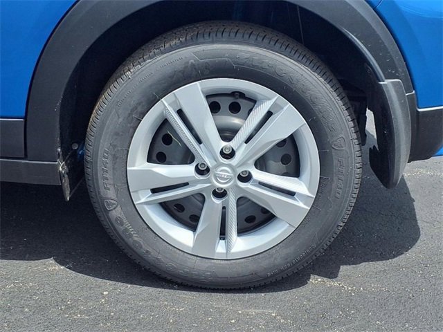 New 2025 Nissan Kicks Play S image 5