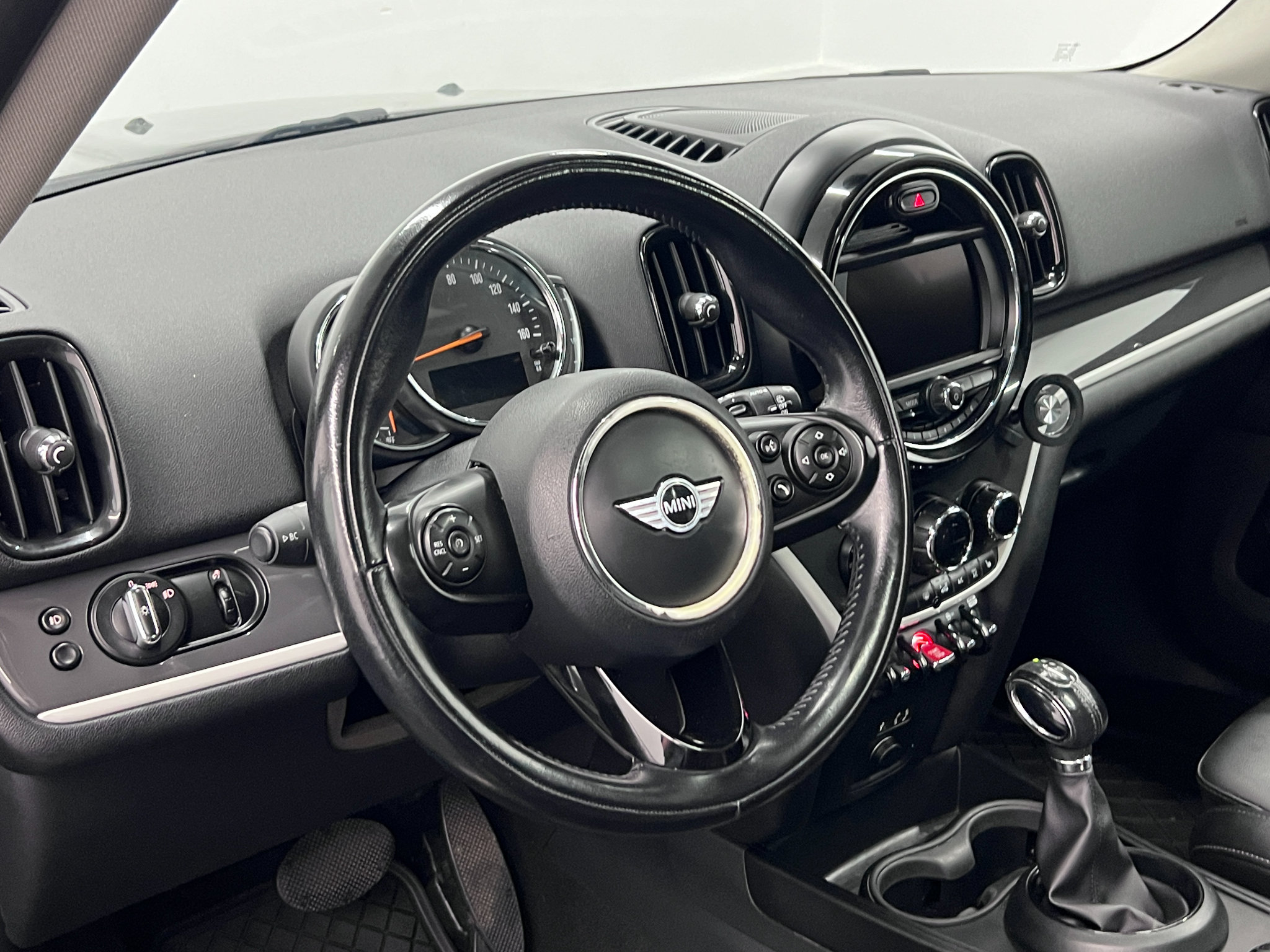 Used 2018 MINI Cooper Countryman S AWD/4WD image 16