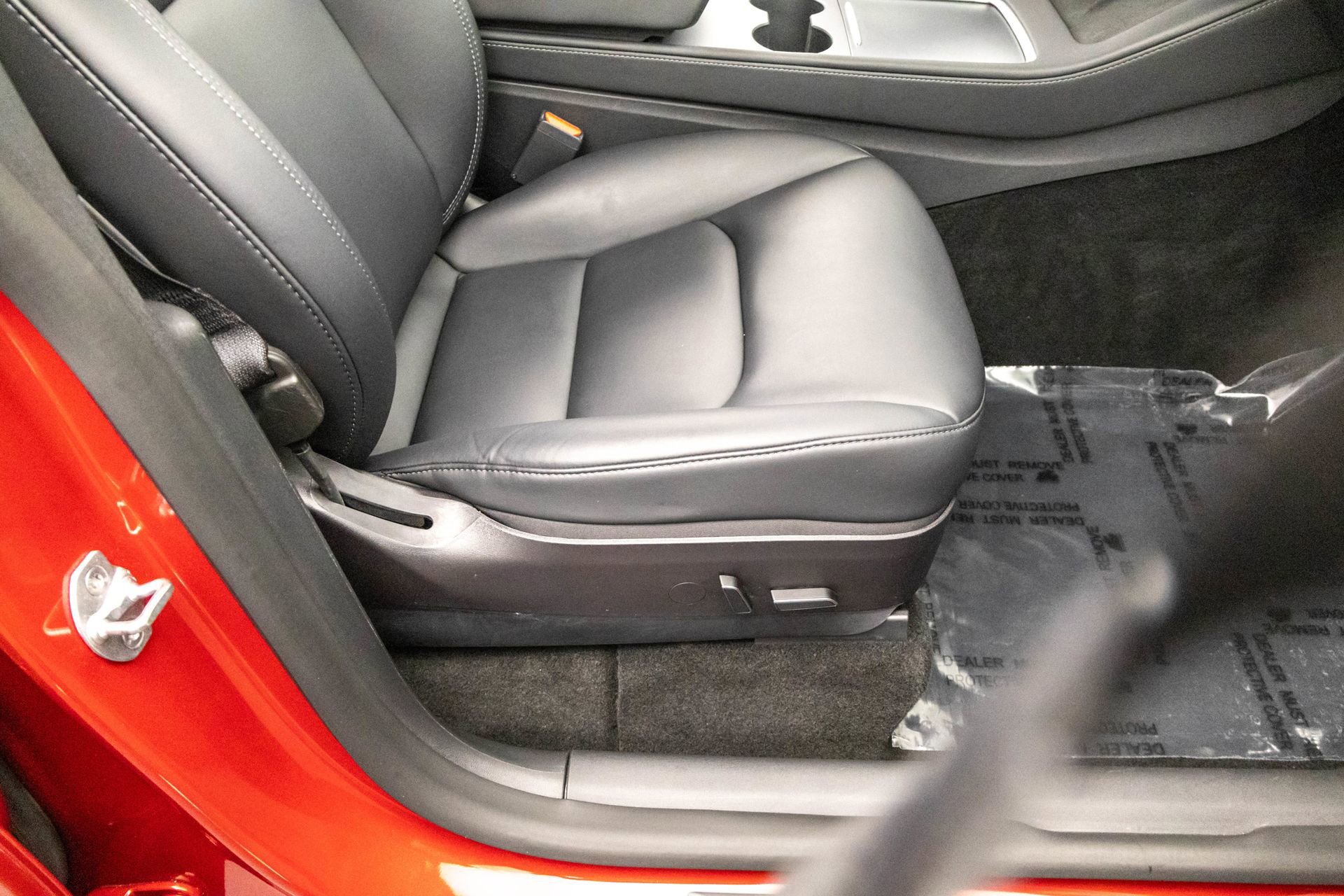 Used 2022 Tesla Model Y Long Range image 39