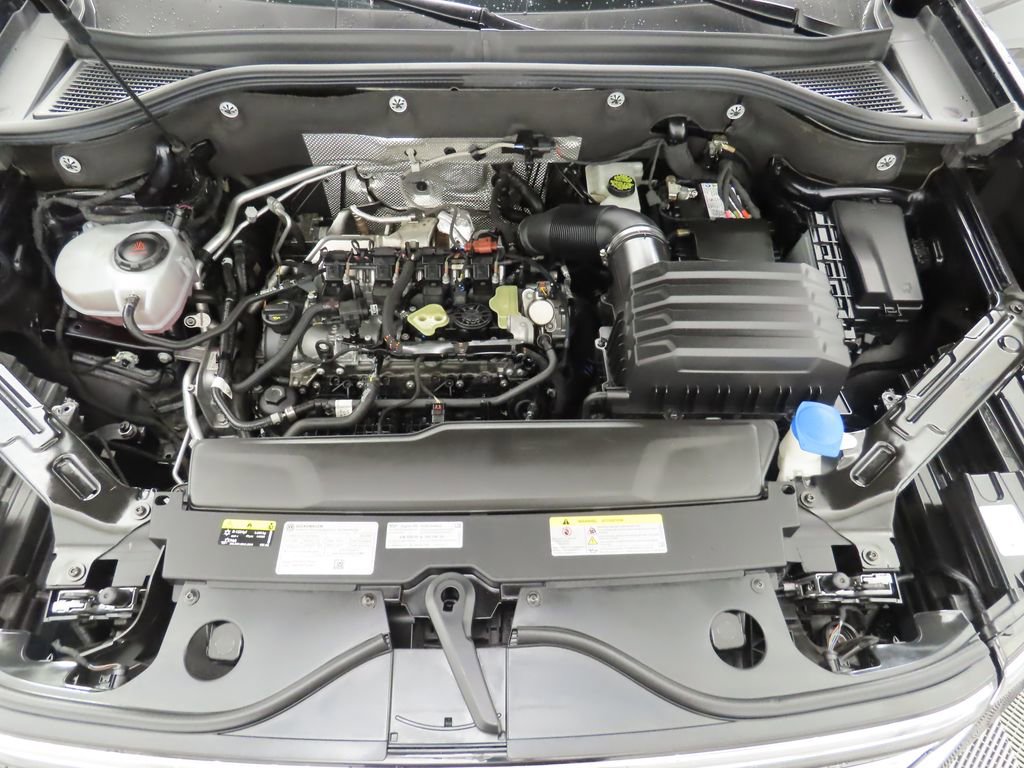 Certified 2024 Volkswagen Atlas SEL image 28