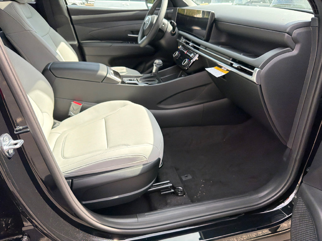New 2027 Hyundai Santa Cruz SEL FWD image 13