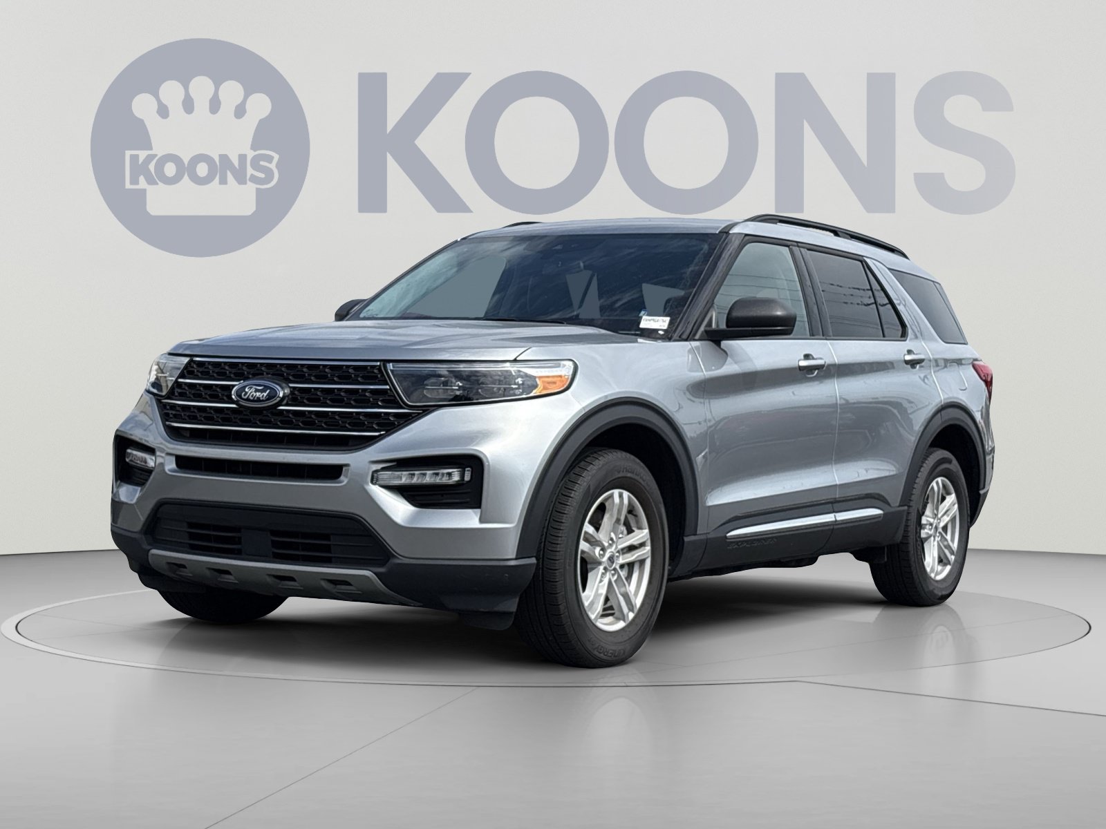 Used 2024 Ford Explorer XLT w/ Equipment Group 202A
