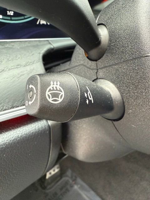 Used 2023 Mercedes-Benz E 450 4MATIC Cabriolet image 71