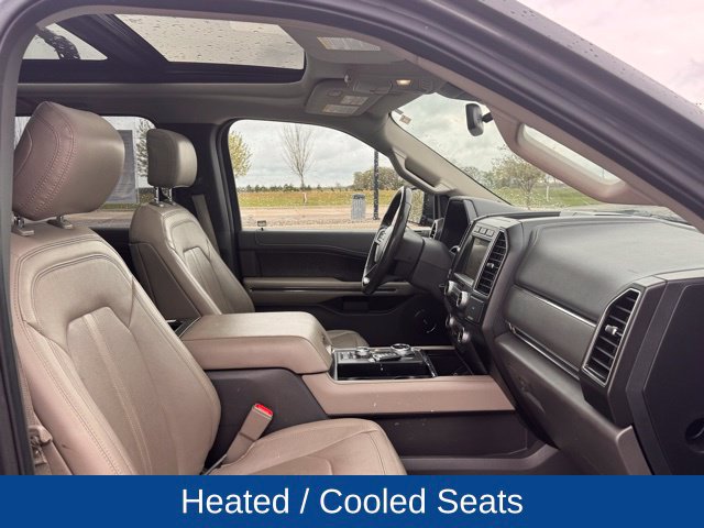 Used 2019 Ford Expedition Limited w/ Equipment Group 302A AWD/4WD image 27