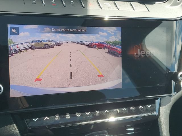 New 2026 Jeep Grand Cherokee L Limited w/ Limited Altitude Package AWD/4WD image 28