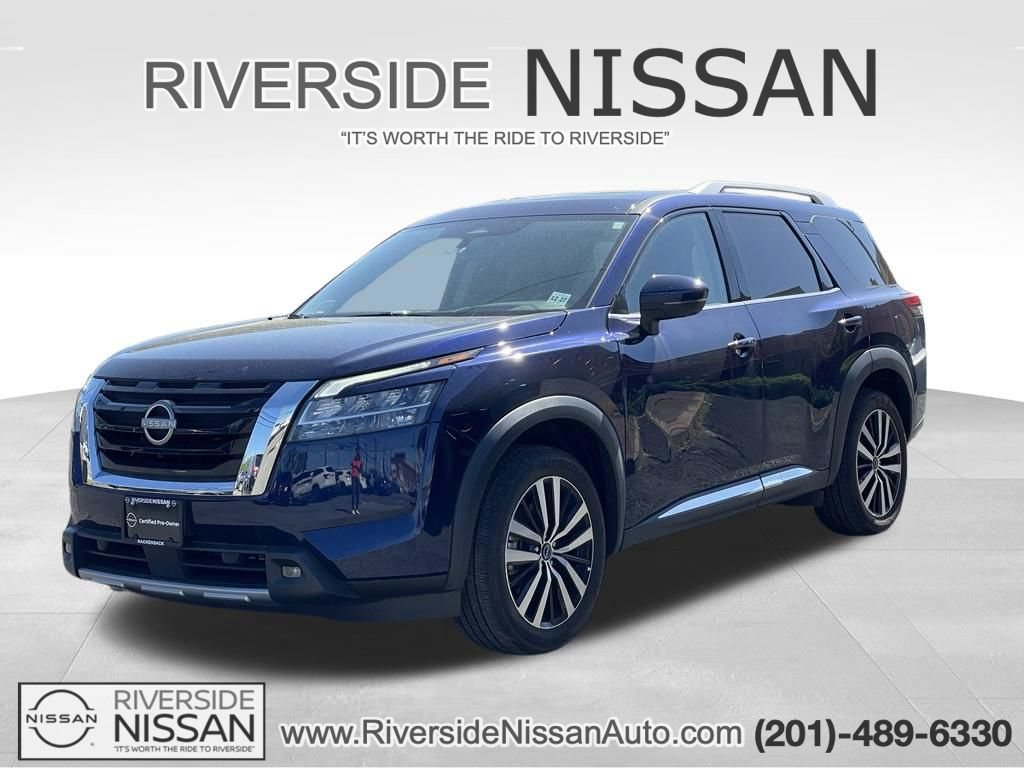 Certified 2022 Nissan Pathfinder Platinum w/ Cargo Package AWD/4WD image 1
