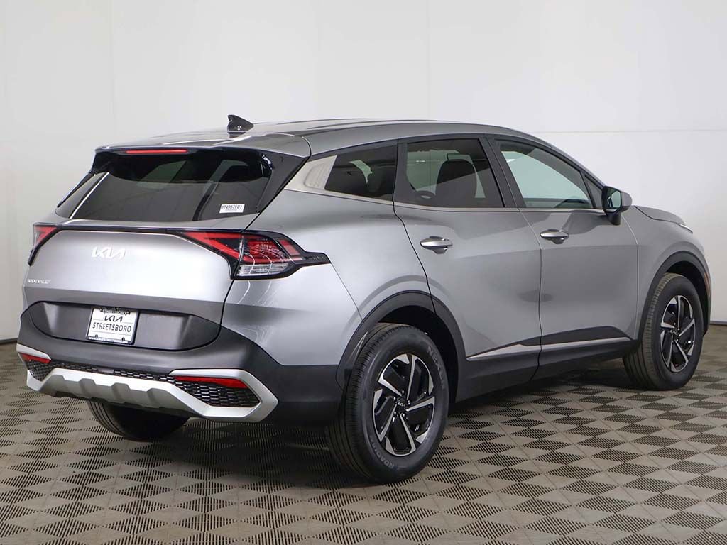 Used 2023 Kia Sportage LX AWD/4WD image 9