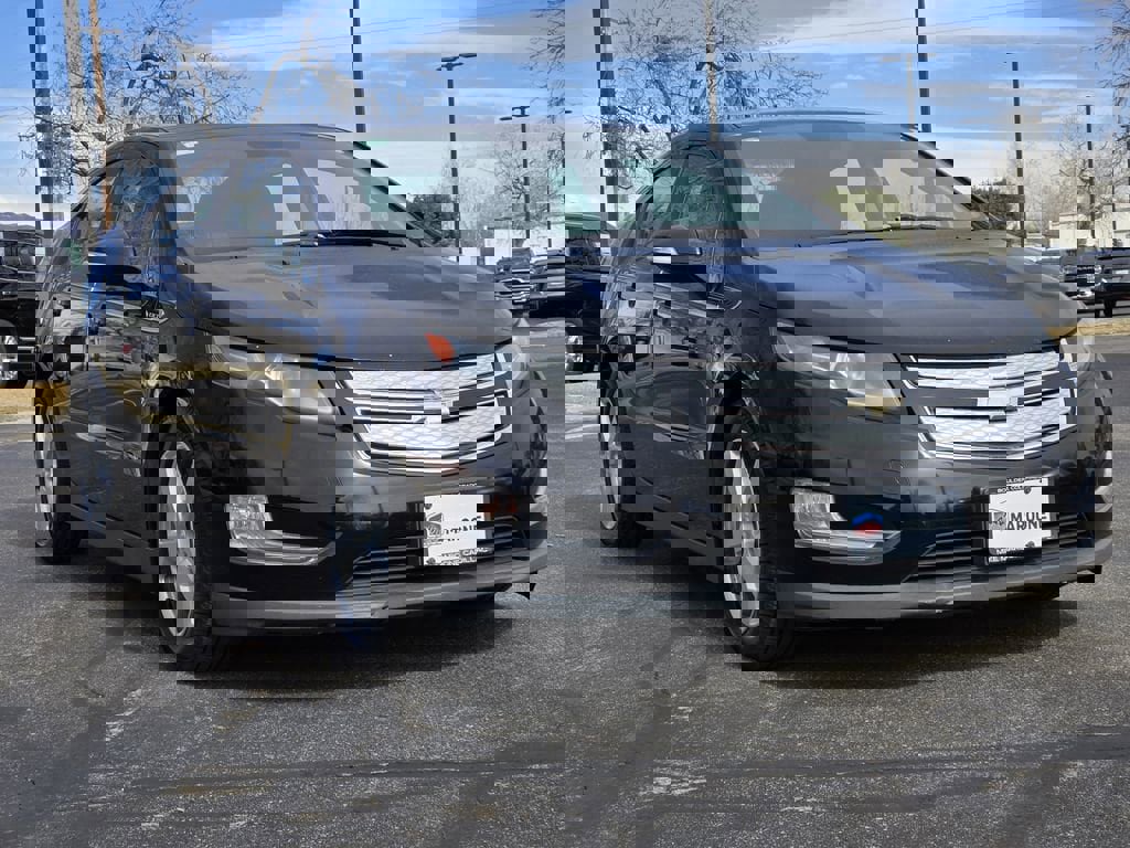 Used 2014 Chevrolet Volt Premium w/ Premium Trim Package image 2