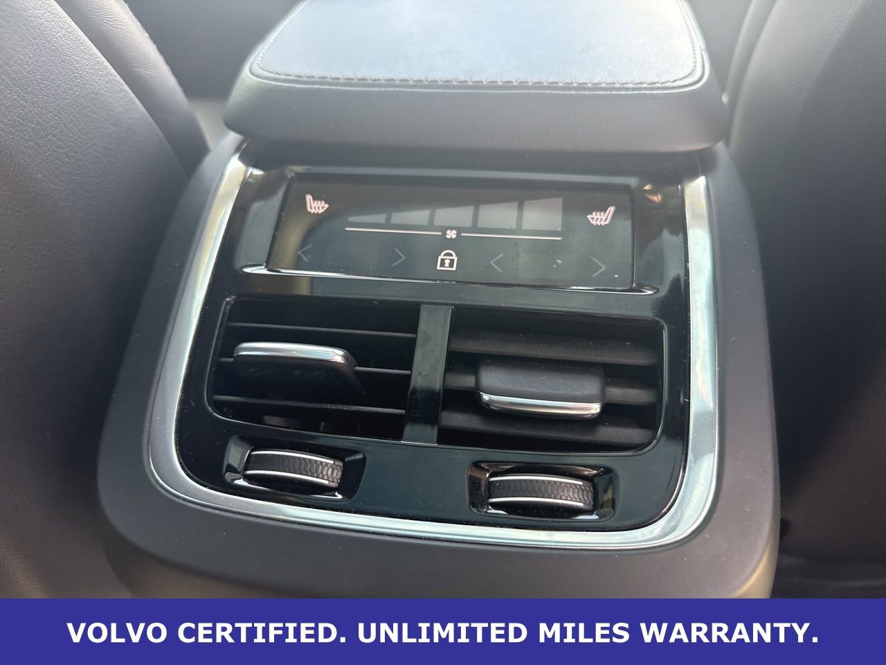 Certified 2023 Volvo XC90 B6 Ultimate image 17
