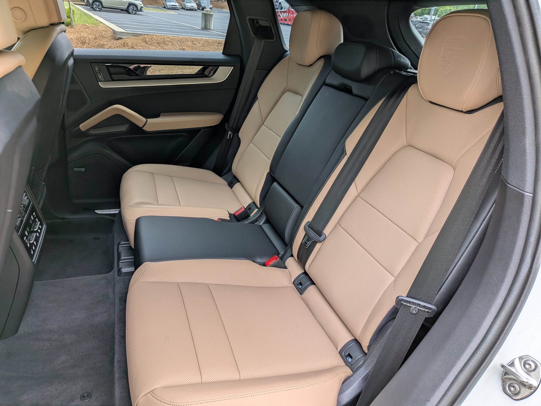 Certified 2026 Porsche Cayenne S AWD/4WD image 27