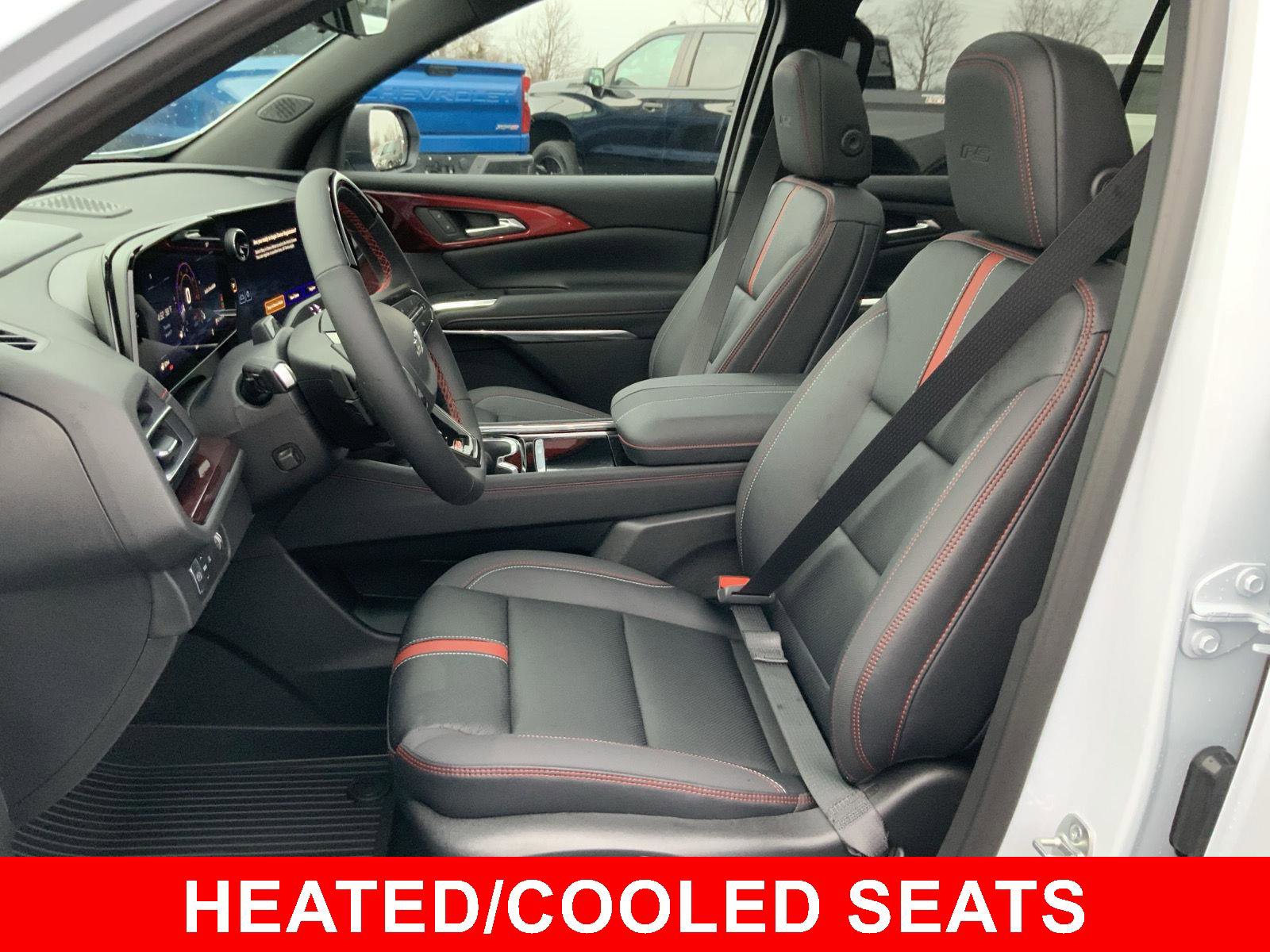 New 2026 Chevrolet Traverse RS w/ LPO, Floor Liner Package image 4