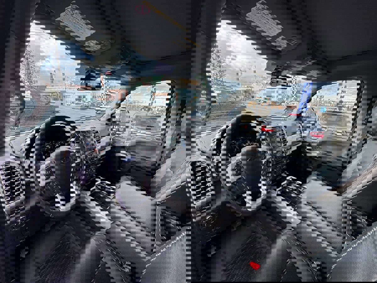 Used 2017 Ford F350 Lariat w/ Lariat Ultimate Package image 16