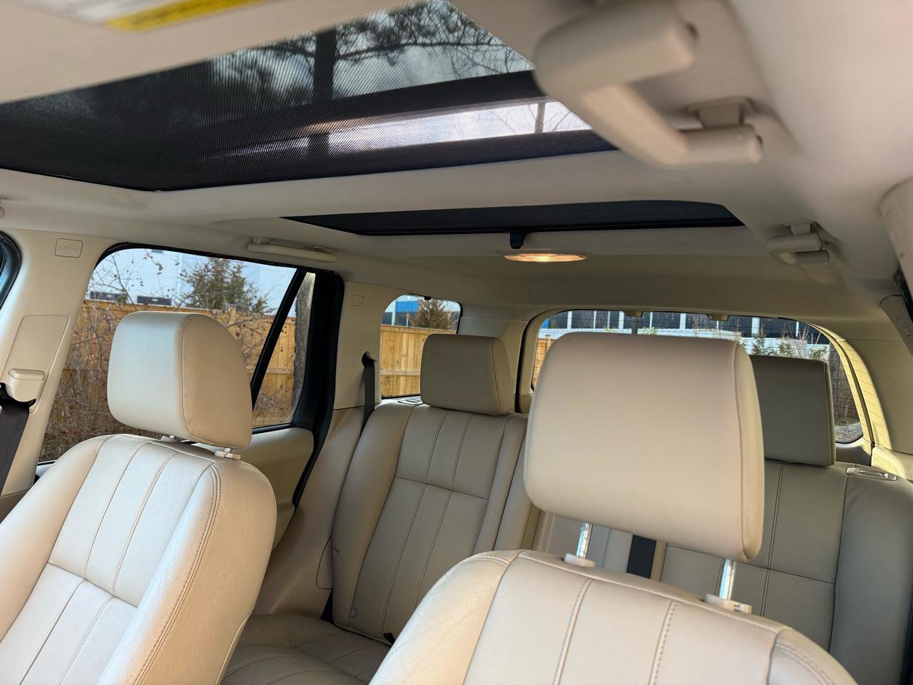 Used 2013 Land Rover LR2 image 20