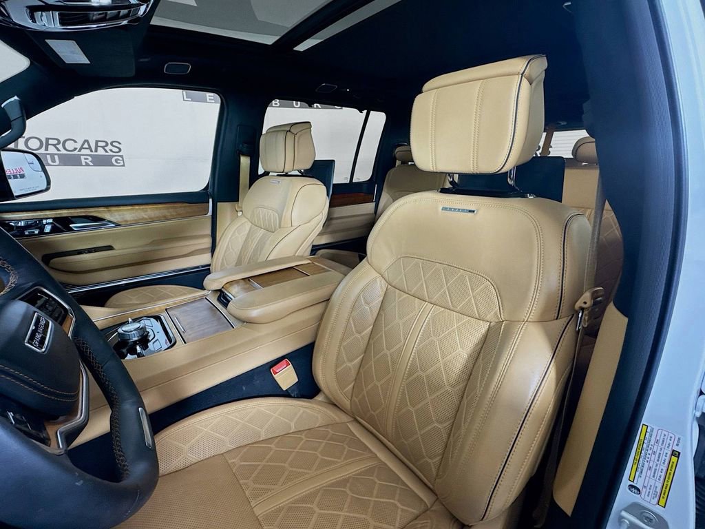 Used 2024 Jeep Grand Wagoneer Series III w/ Rear Seat Video Group 1 image 22