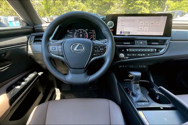 Certified 2023 Lexus ES 350 w/ Premium Package FWD image 8